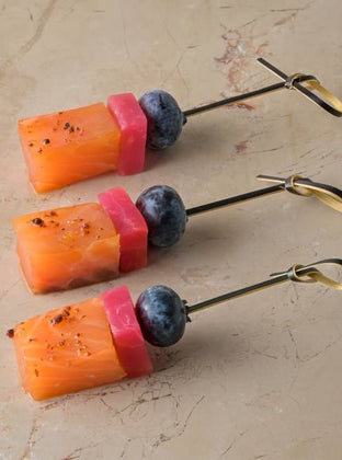 Gin cured salmon loin, juniper gin glaze, candy beetroot, blueberry (GF)