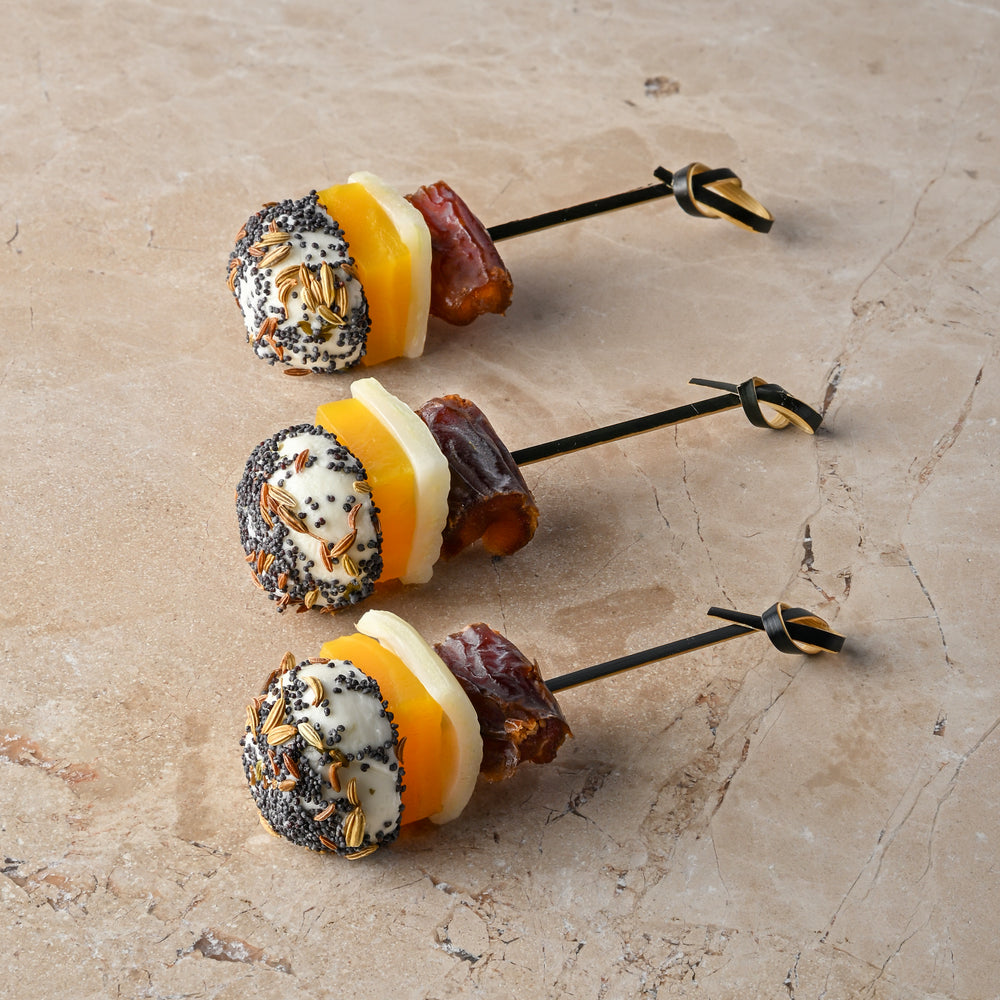 Poppy, fennel and cumin seed rolled goat’s cheese, pickled golden beetroot, medjool date (GF)