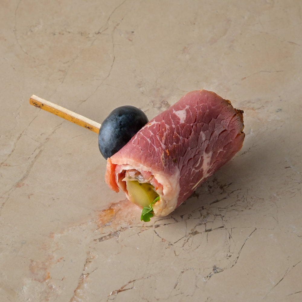 Rolled hot smoked brisket beef, coriander leaf, pickled cucumber, chipotle mayo, blueberry (GF)