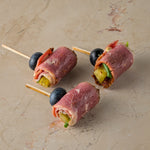 Rolled hot smoked brisket beef, coriander leaf, pickled cucumber, chipotle mayo, blueberry (GF)