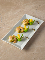 Tom-yam spiced steamed prawn, mange tout, fresh mango (GF)