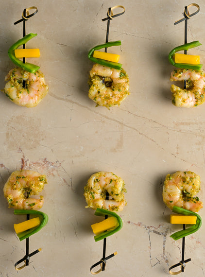 Tom-yam spiced steamed prawn, mange tout, fresh mango (GF)