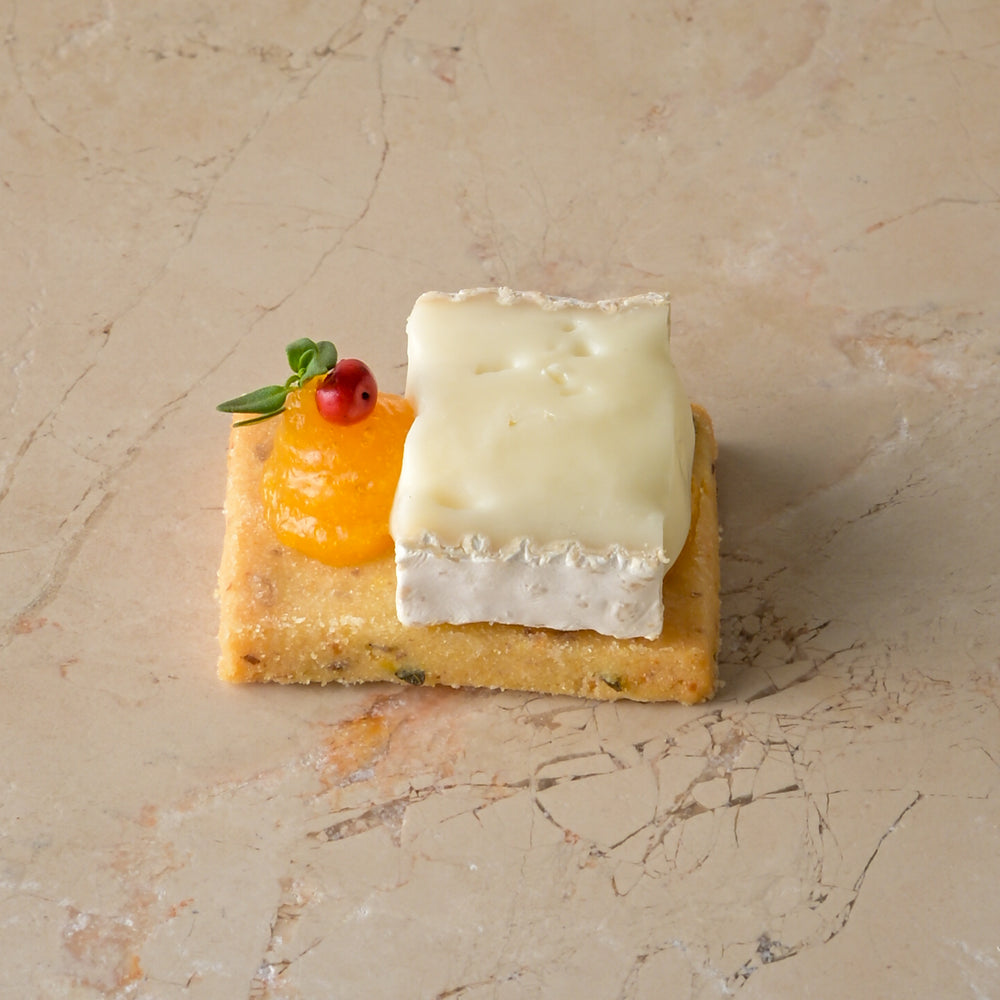Wigmore, fresh lemon thyme shortbread, apricot marmalade, pink peppercorn (GF)