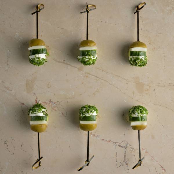 Dill and chive rolled Boilie goats cheese, raw fennel, coriander pickled cucumber, green olive - Image 3