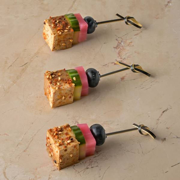 Soy togarashi tofu, yuzu cucumber, candied beetroot, blueberry_2 img